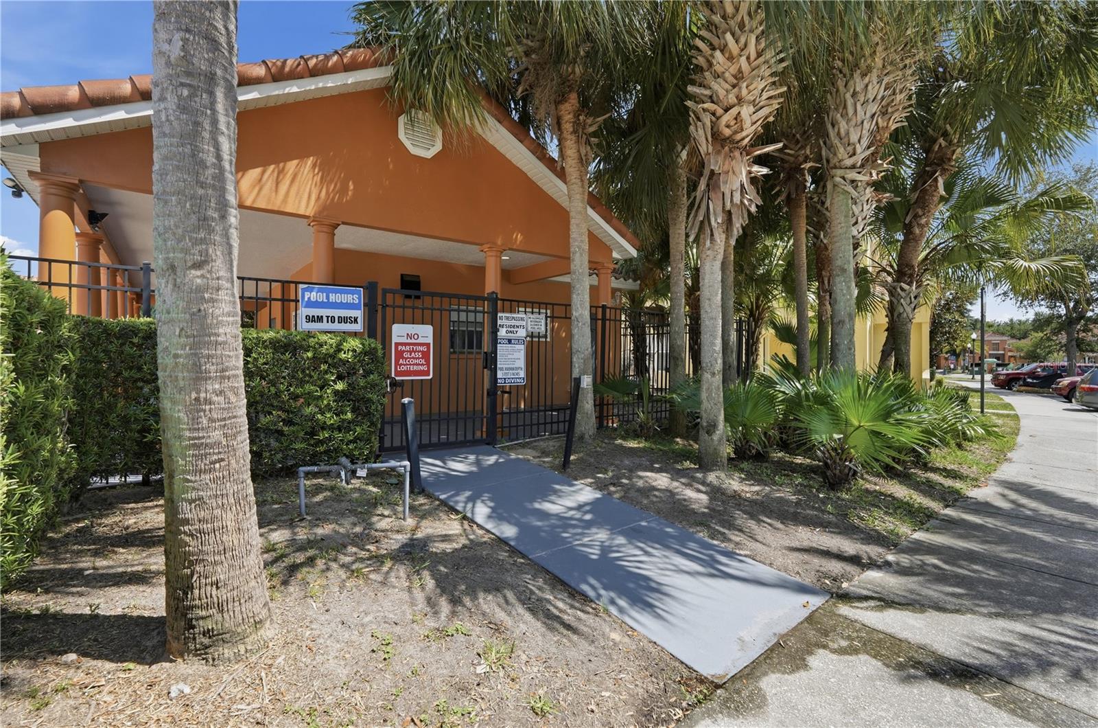 CRESTWYND BAY - Residential