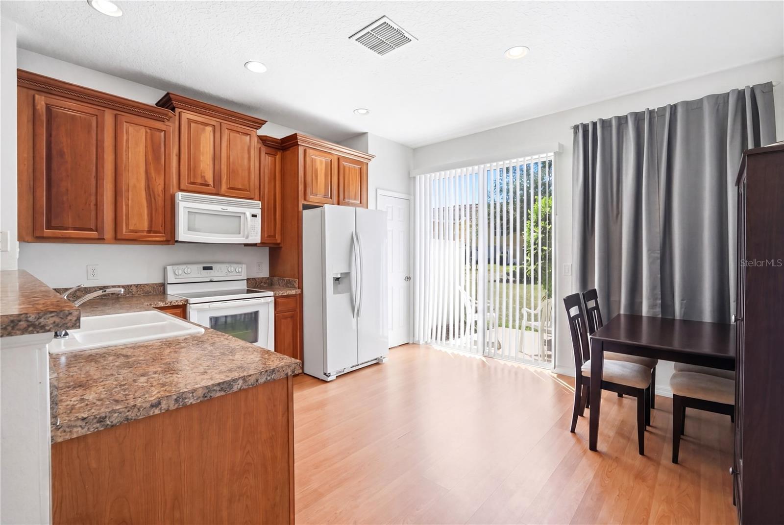 CRESTWYND BAY - Residential