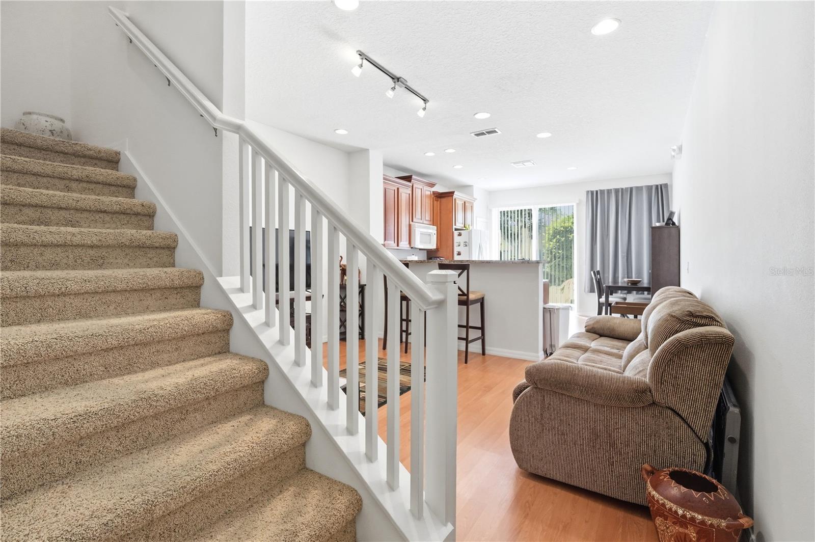 CRESTWYND BAY - Residential