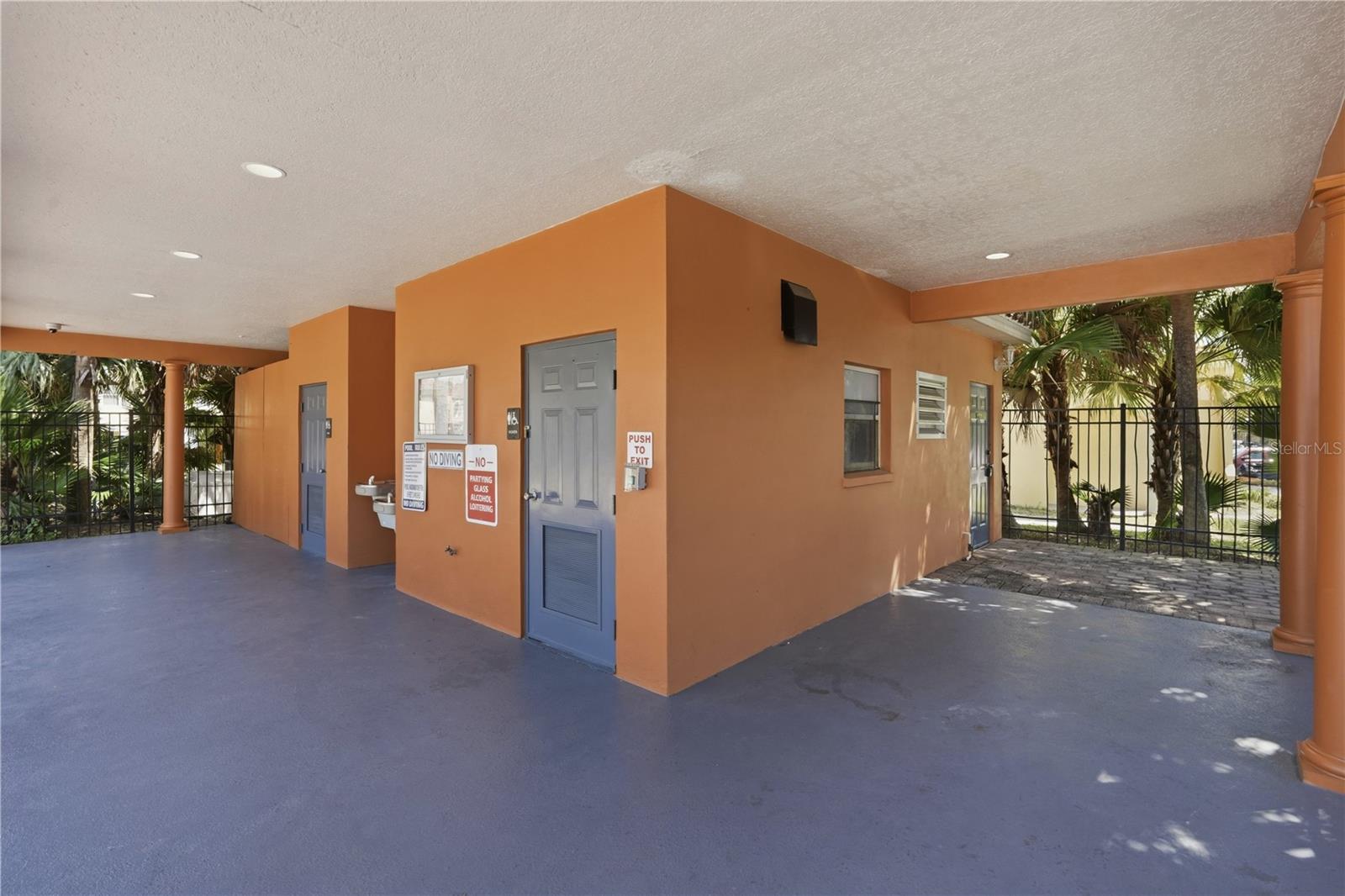 CRESTWYND BAY - Residential