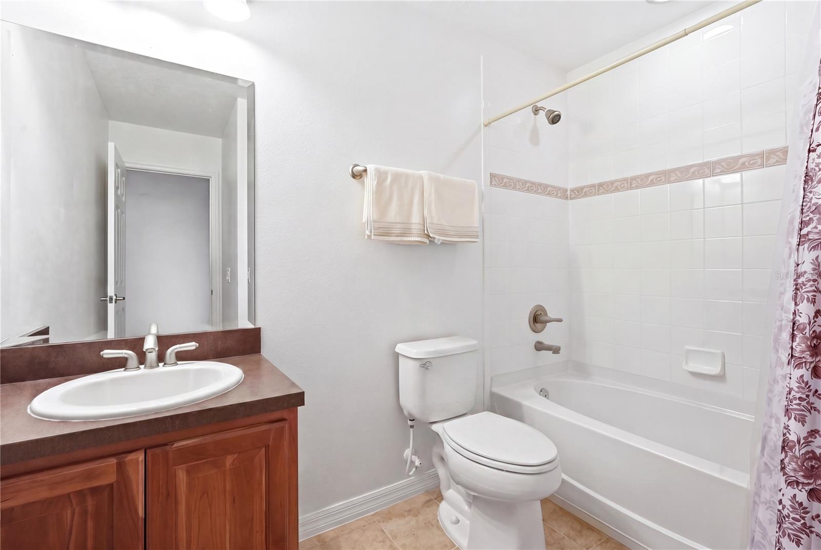 CRESTWYND BAY - Residential