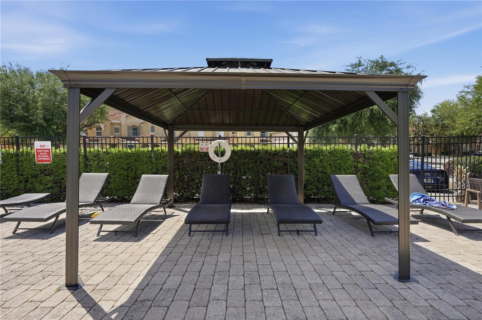 CRESTWYND BAY - Residential