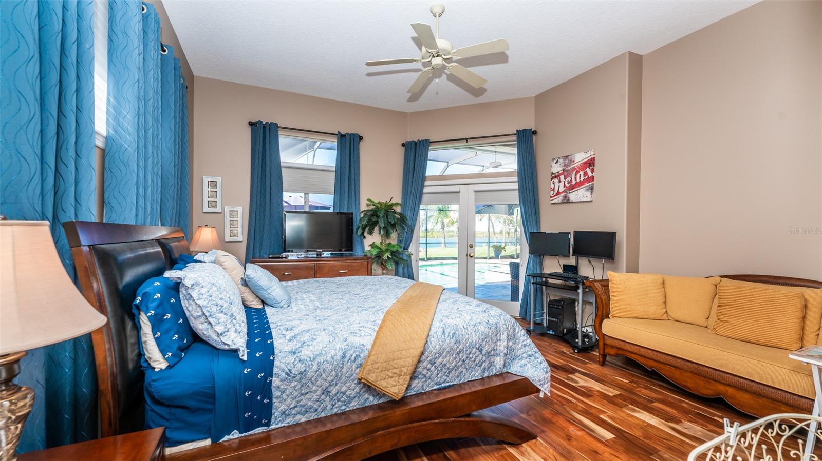 West/Peninsular Ave - Residential