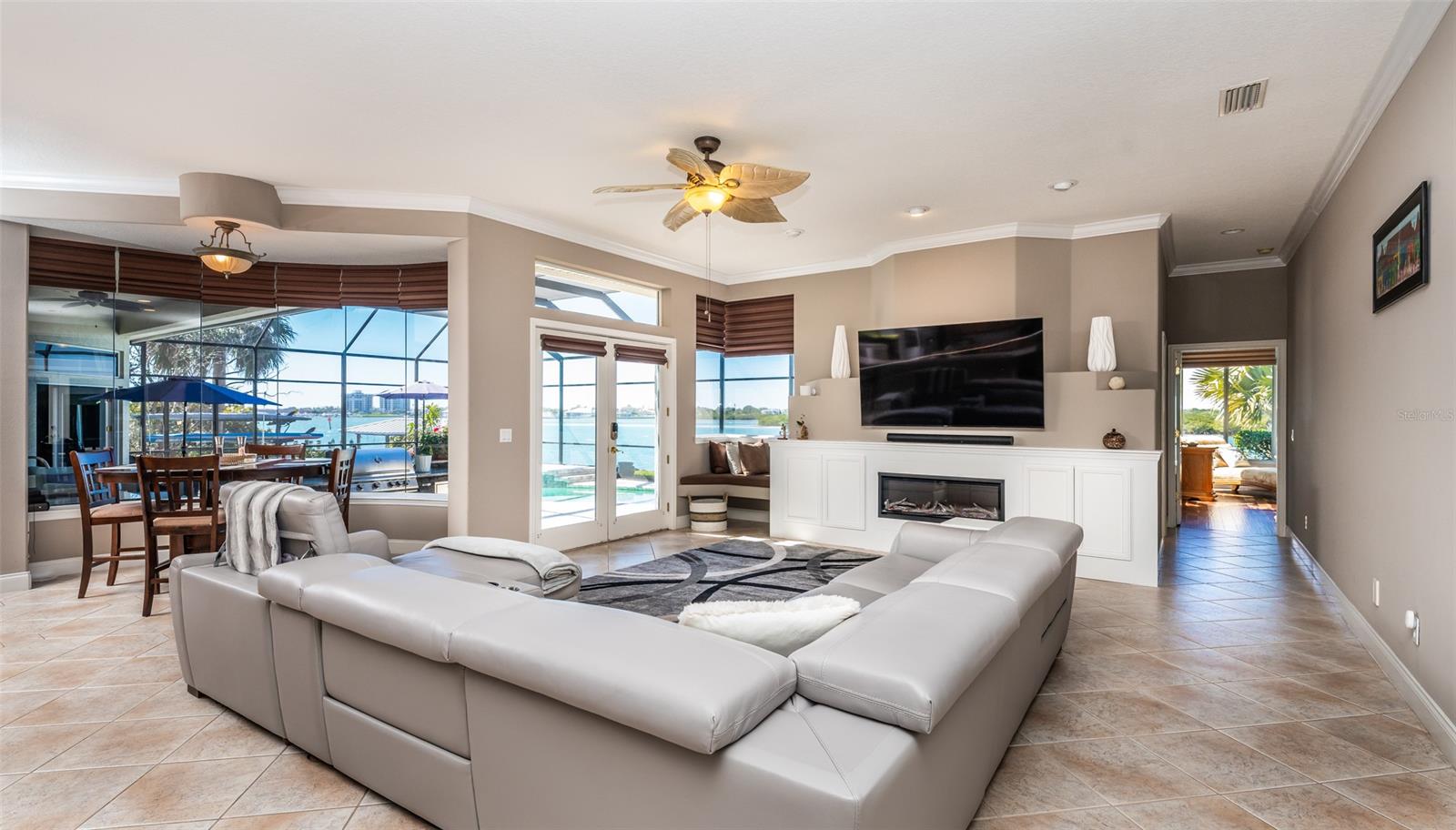 West/Peninsular Ave - Residential