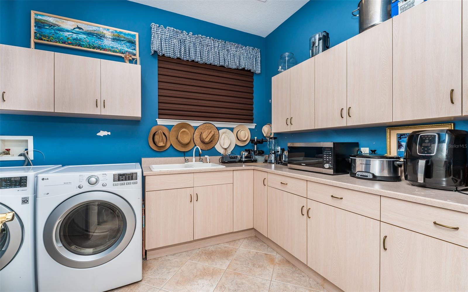 West/Peninsular Ave - Residential