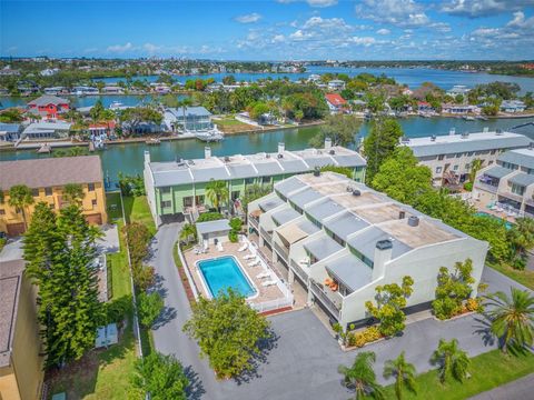 320 WINDRUSH BOULEVARD 4 INDIAN ROCKS BEACH FL 33785