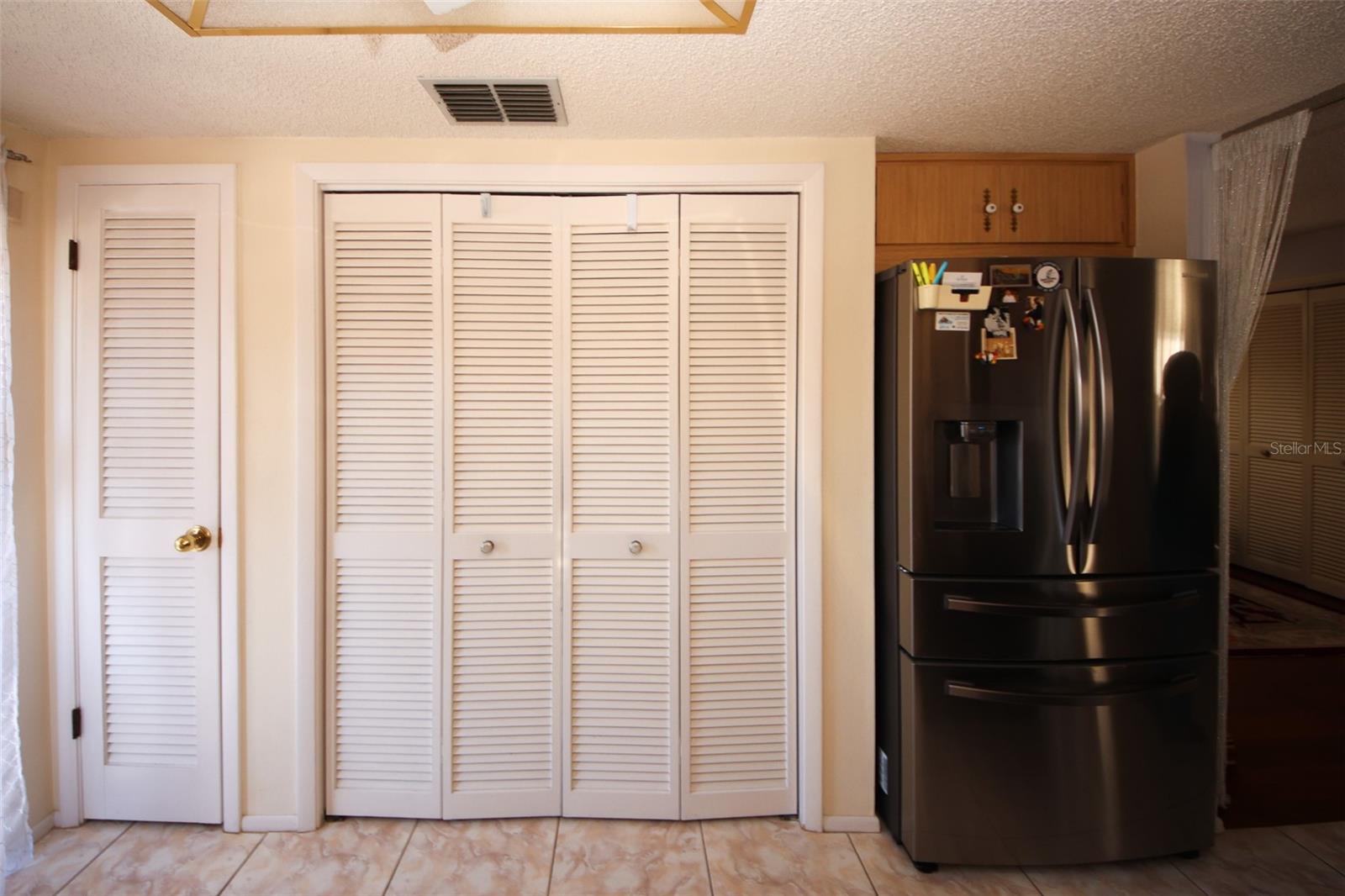 EAGLESWOOD CONDO - Residential