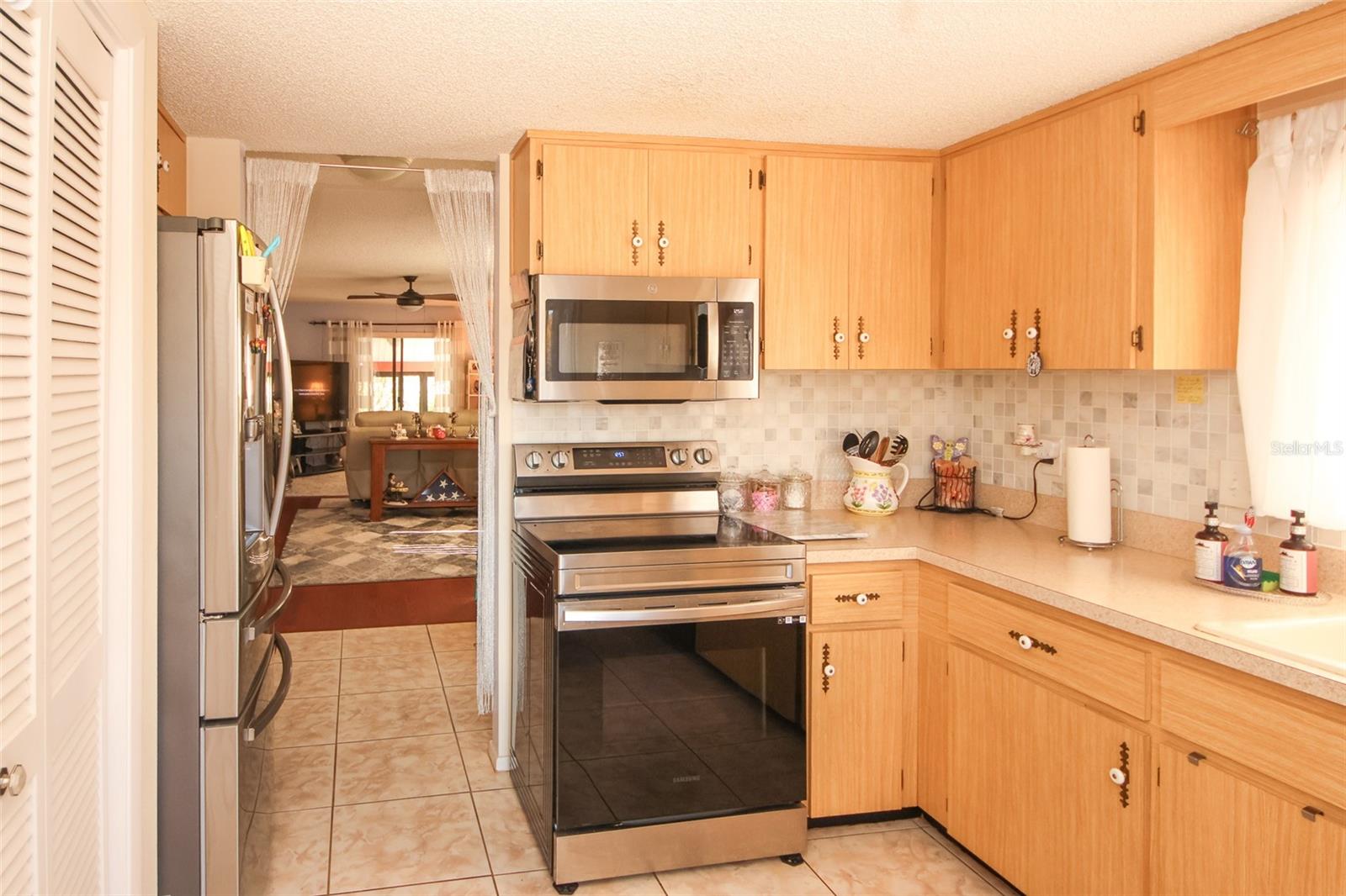 EAGLESWOOD CONDO - Residential