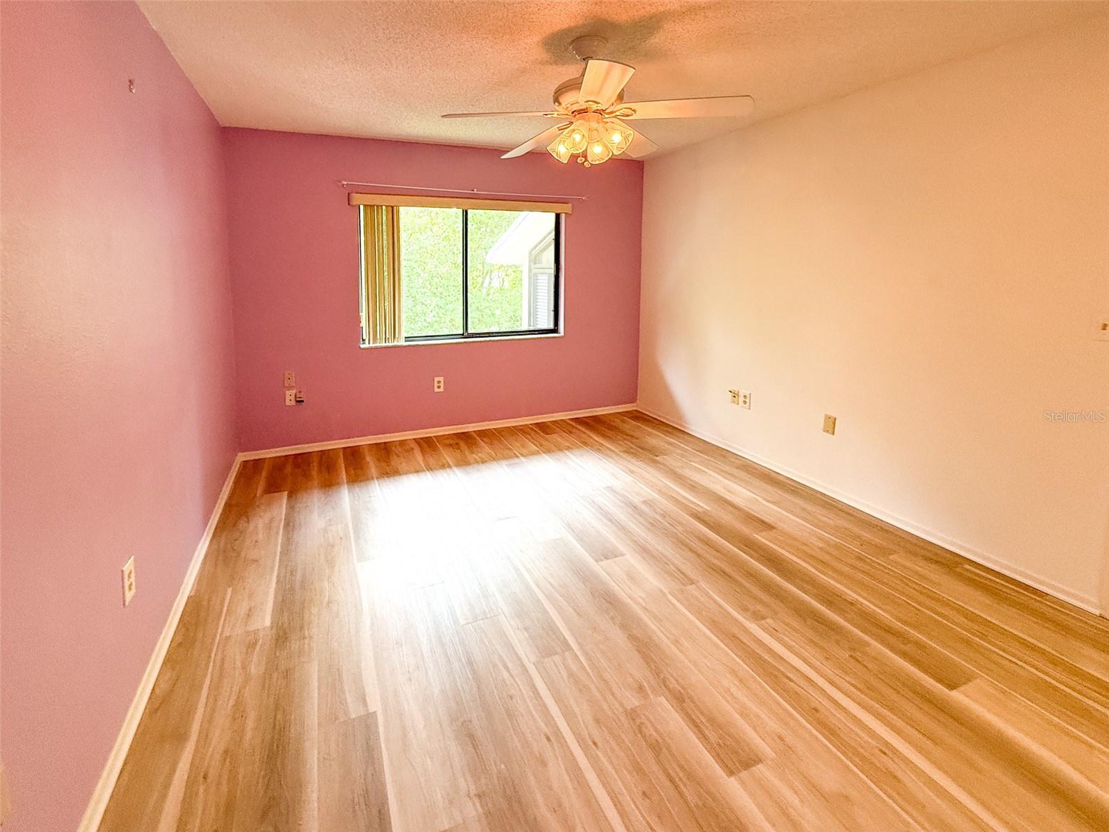 EAGLESWOOD CONDO - Residential