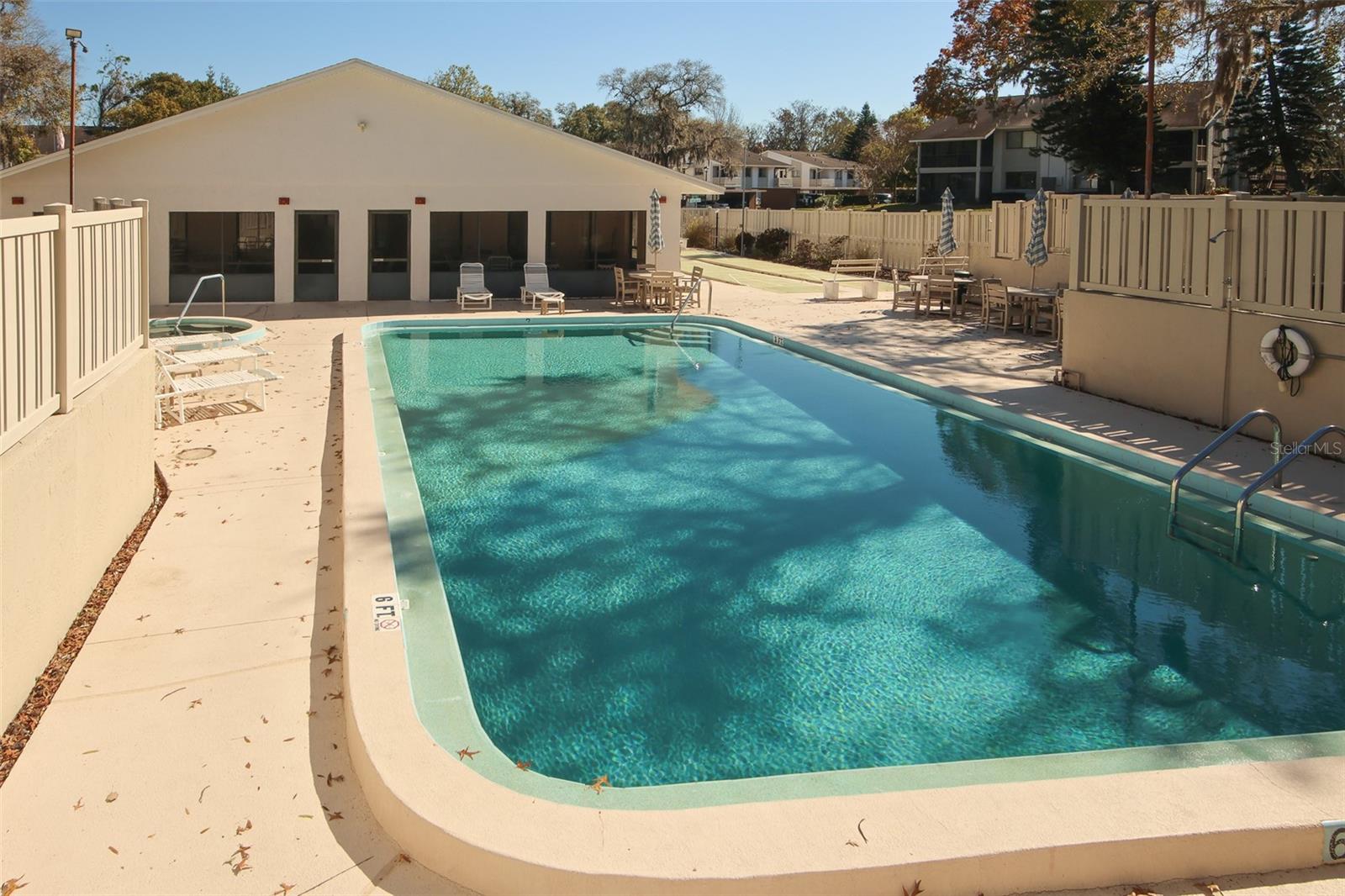 EAGLESWOOD CONDO - Residential