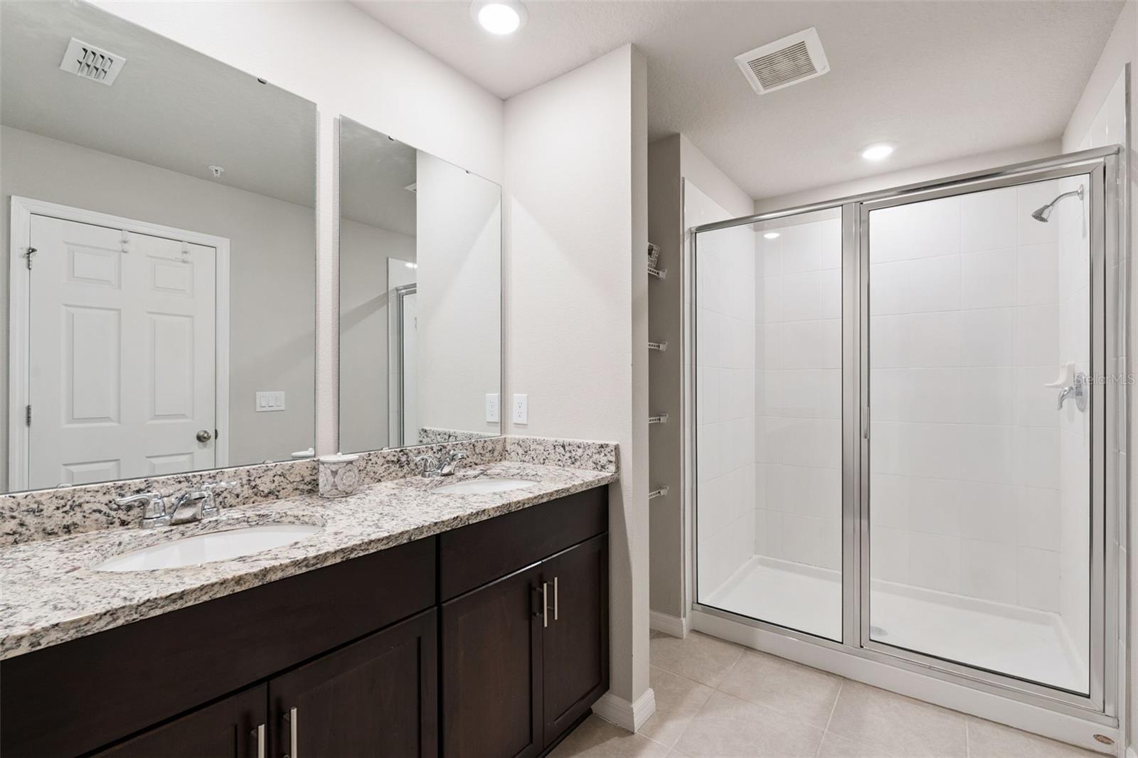 GREENS/FRST LAKE PH 1 - Residential