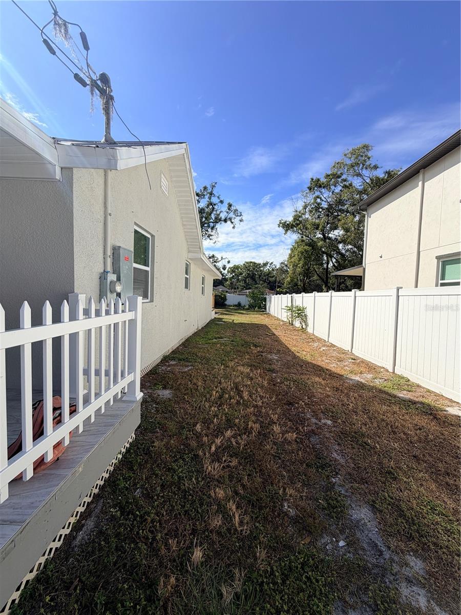 OAKWOOD MANOR - Residential