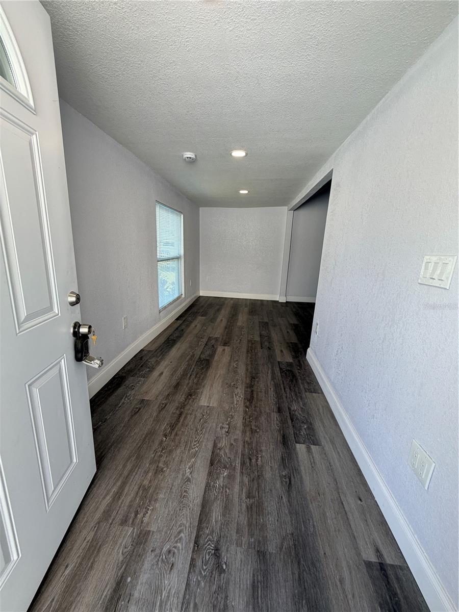 OAKWOOD MANOR - Residential