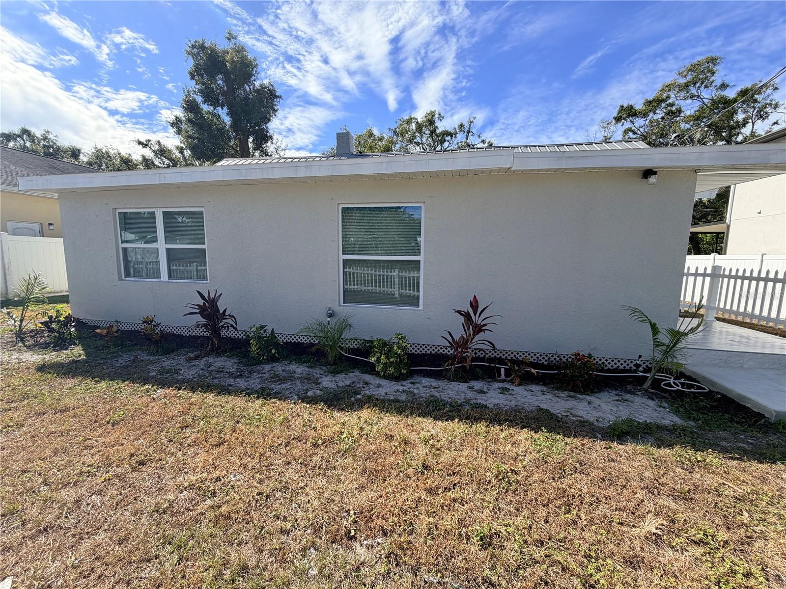 OAKWOOD MANOR - Residential