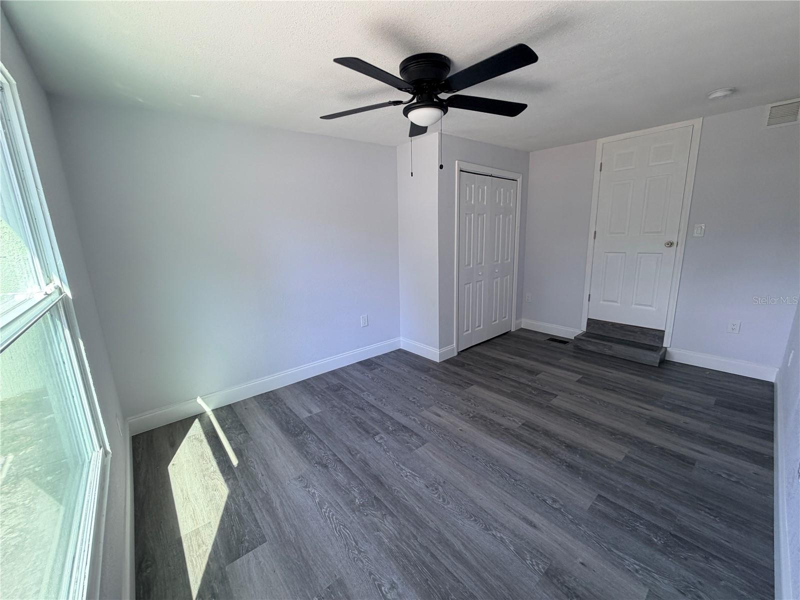 OAKWOOD MANOR - Residential