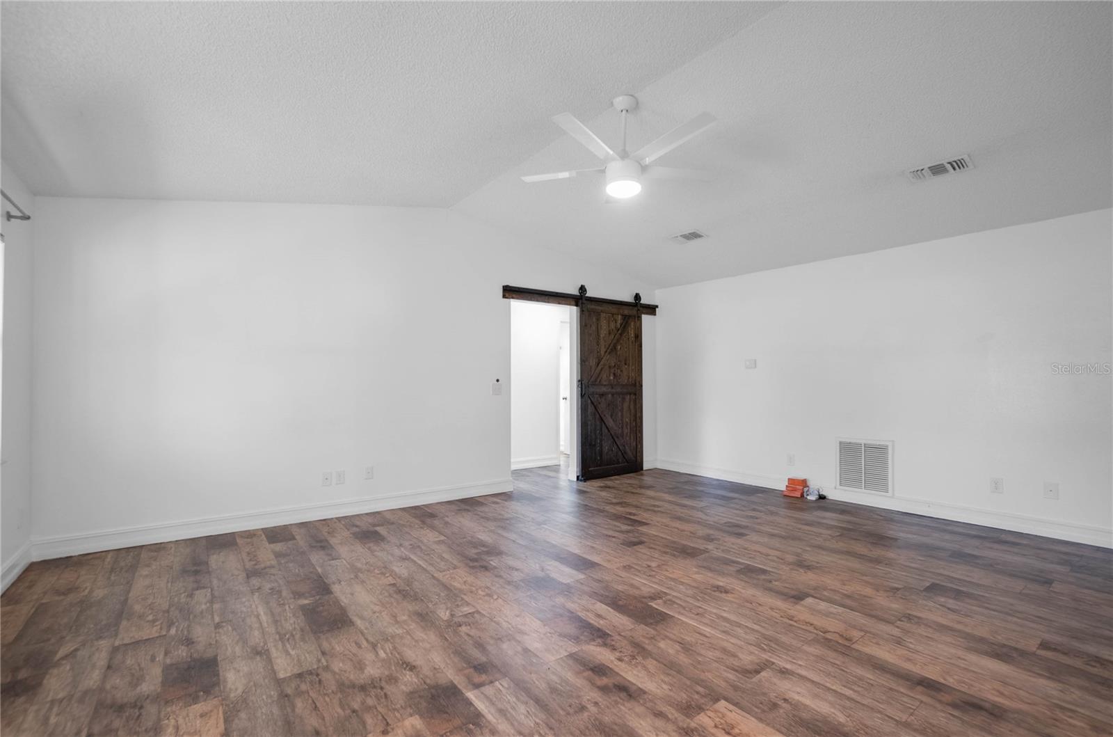 INVERNESS HIGHLANDS SOUTH - Residential