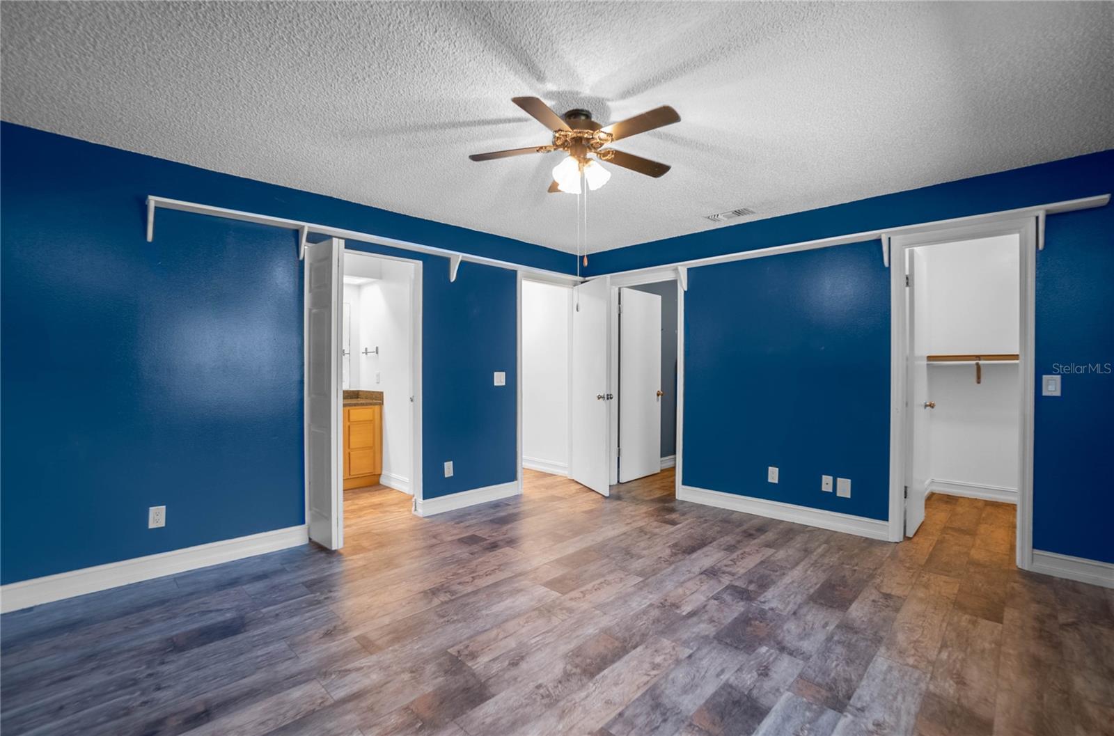 INVERNESS HIGHLANDS SOUTH - Residential