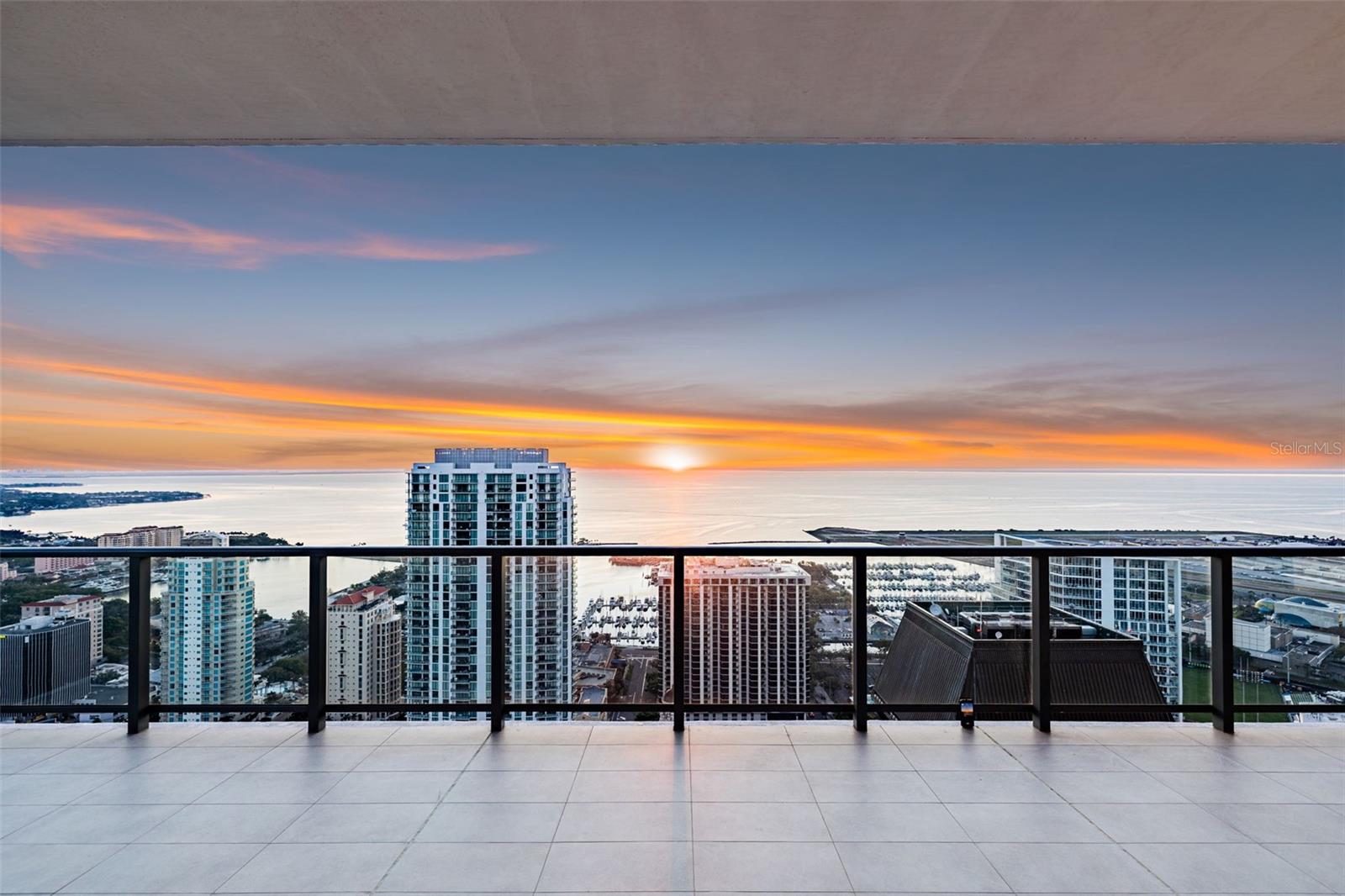 ART HOUSE - Residential