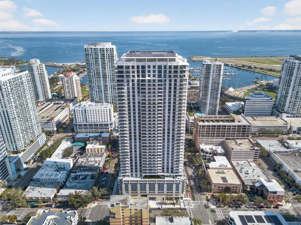 Photo of 275 1st Avenue S #4202, St Petersburg, FL 33701 (MLS # TB8490619)