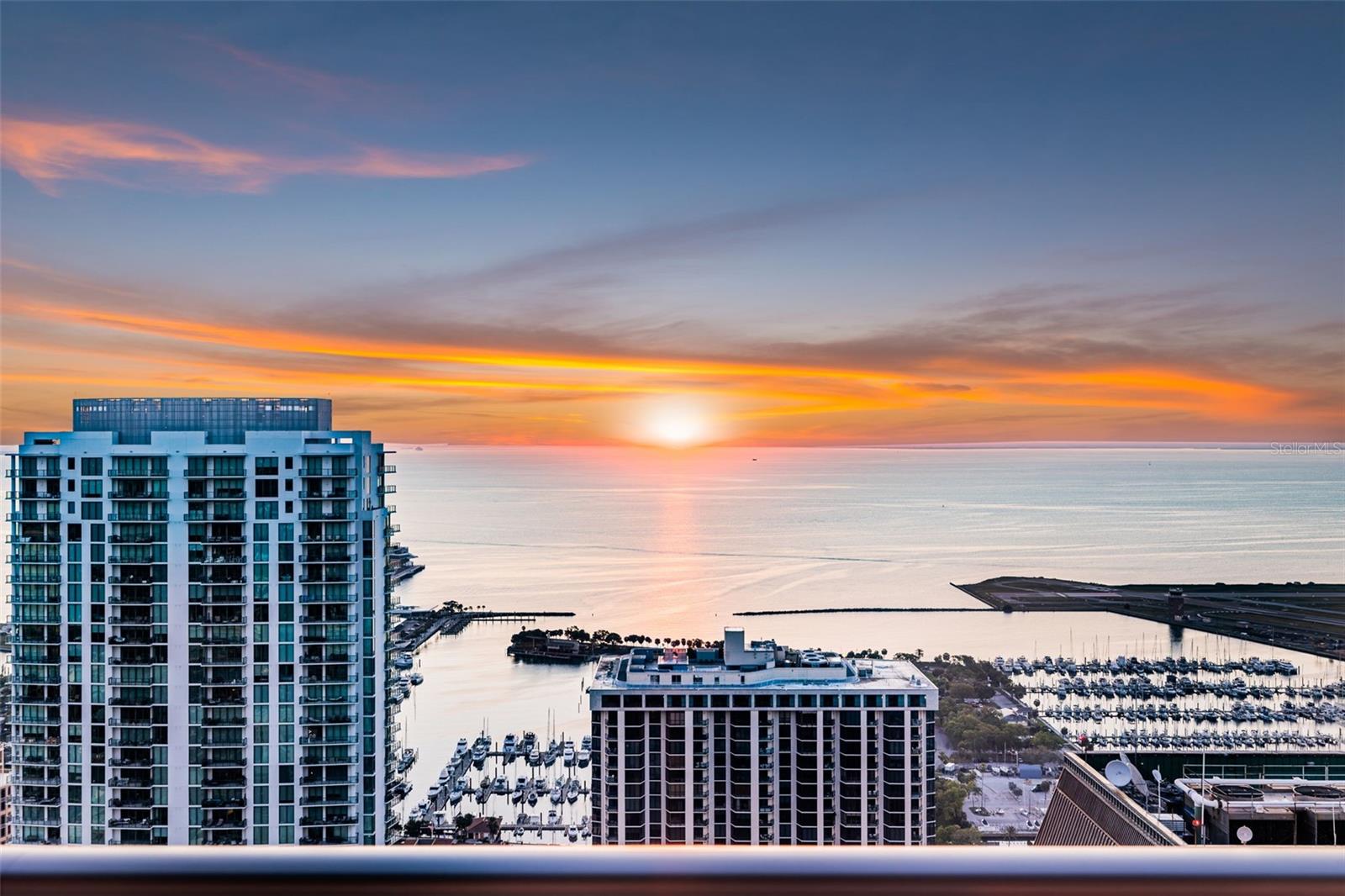 ART HOUSE - Residential