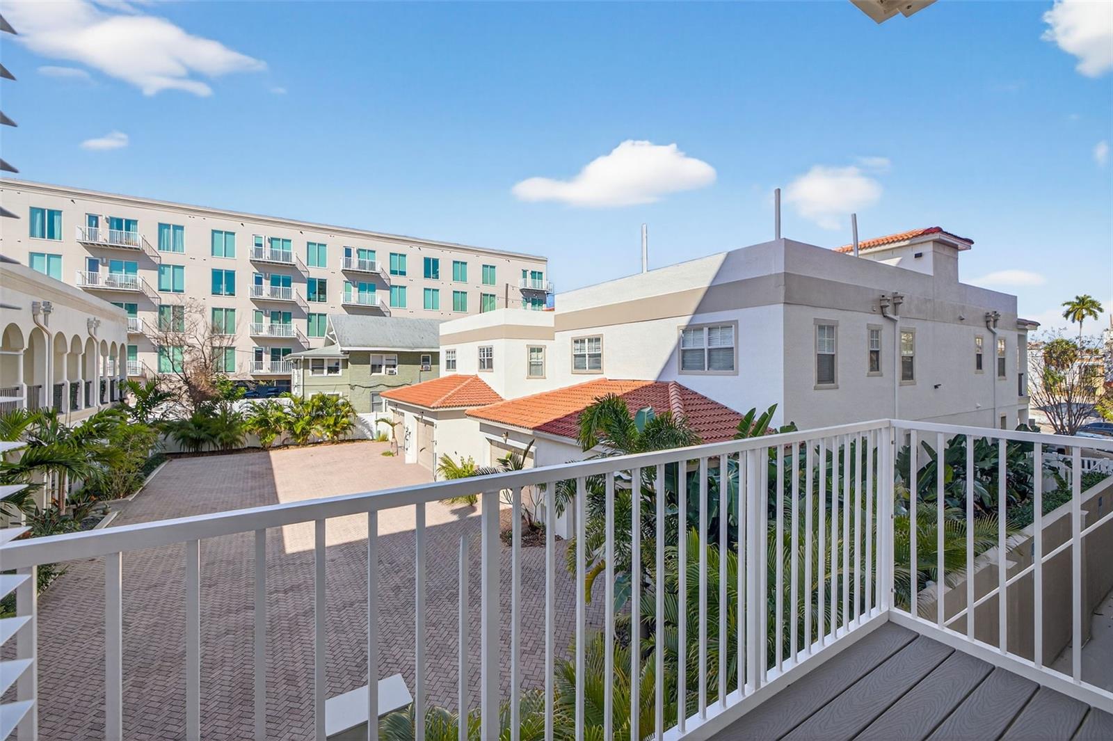 CASTILLE URBANA CONDO - Residential Lease