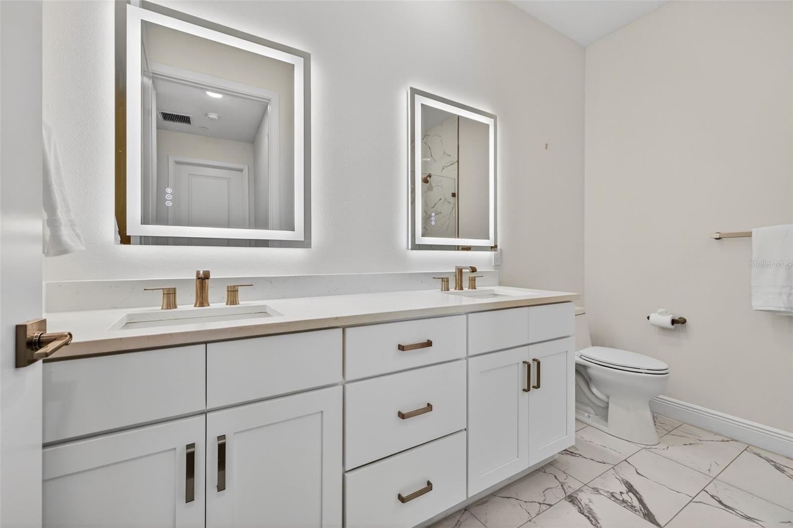 CASTILLE URBANA CONDO - Residential Lease