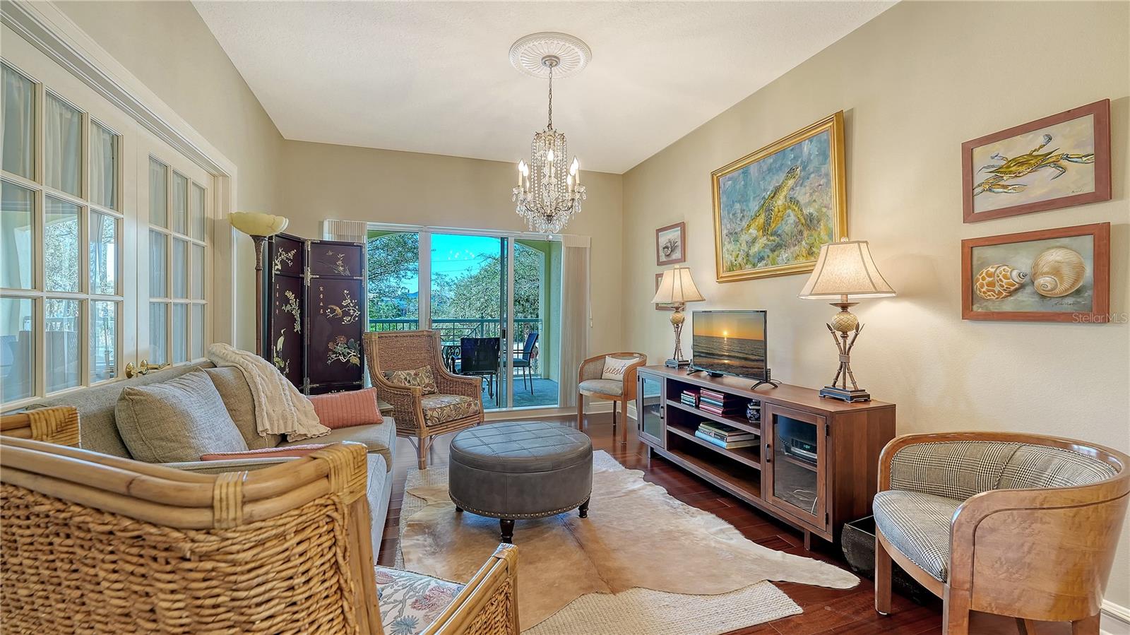 MARINA DEL SOL - Residential