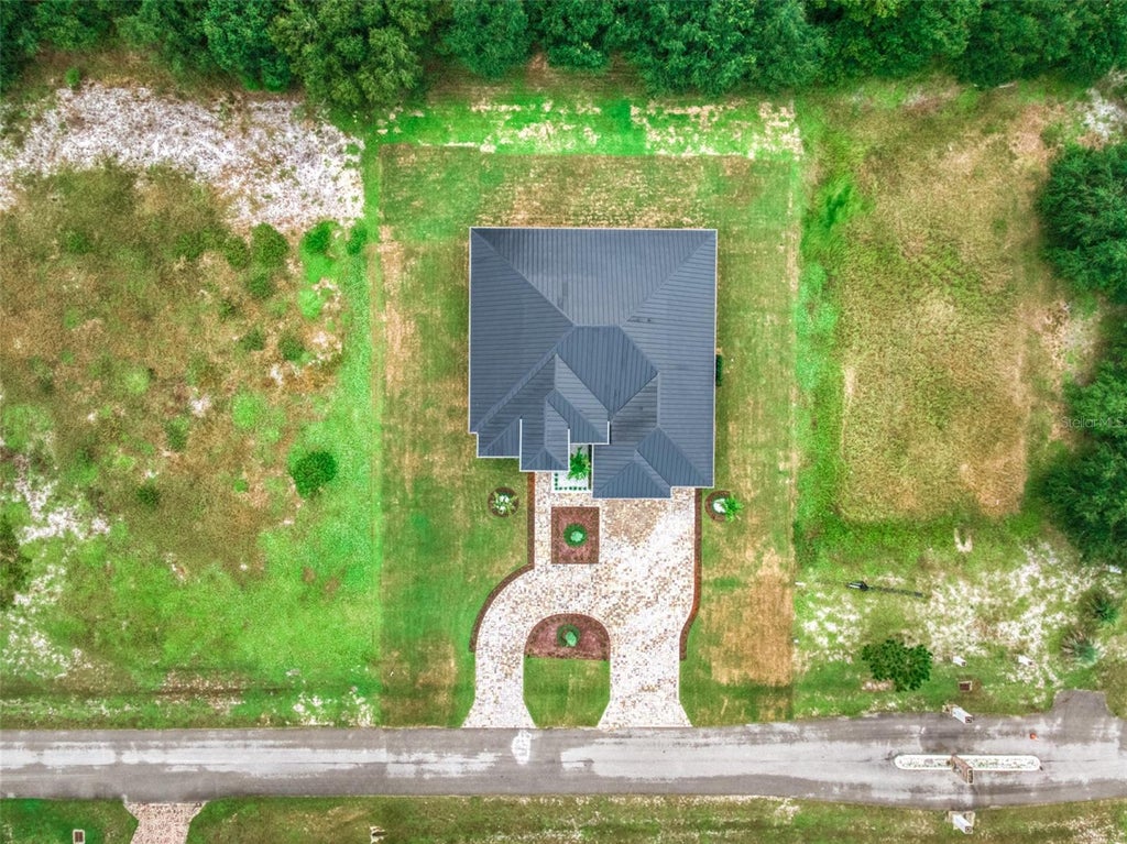 Photo of 1613 Tuscany Court, Sebring, FL 33872 (MLS # D6149154)