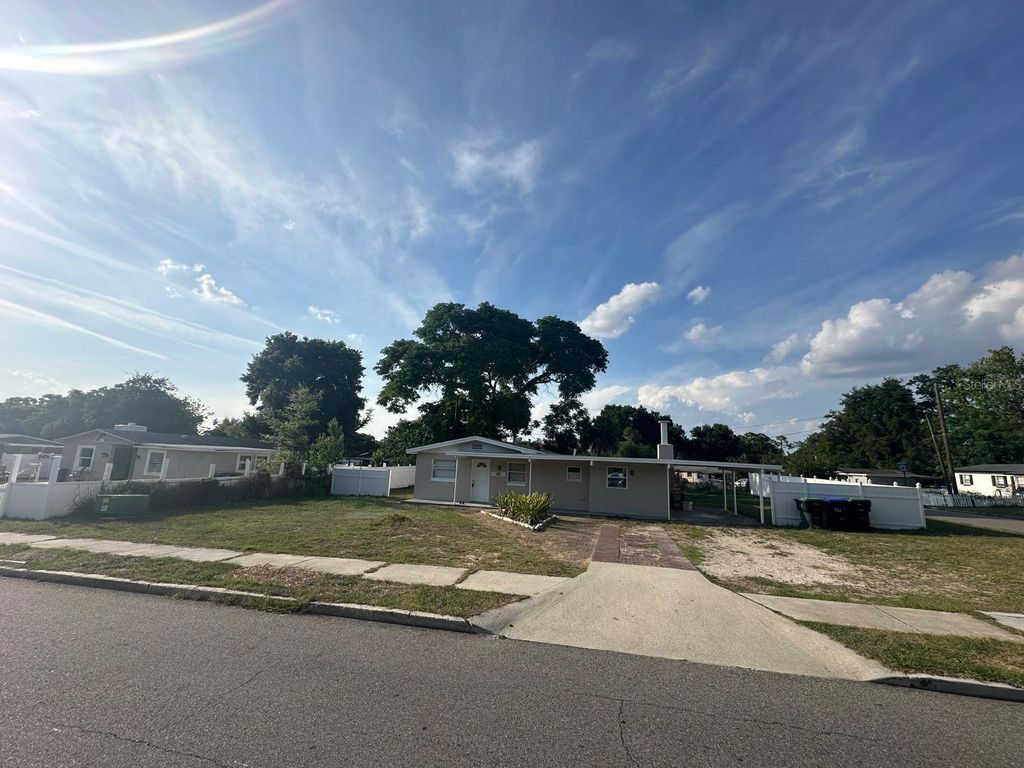Photo of 7207 Harwick Dr, Orlando, FL 32818 (MLS # O6406450)