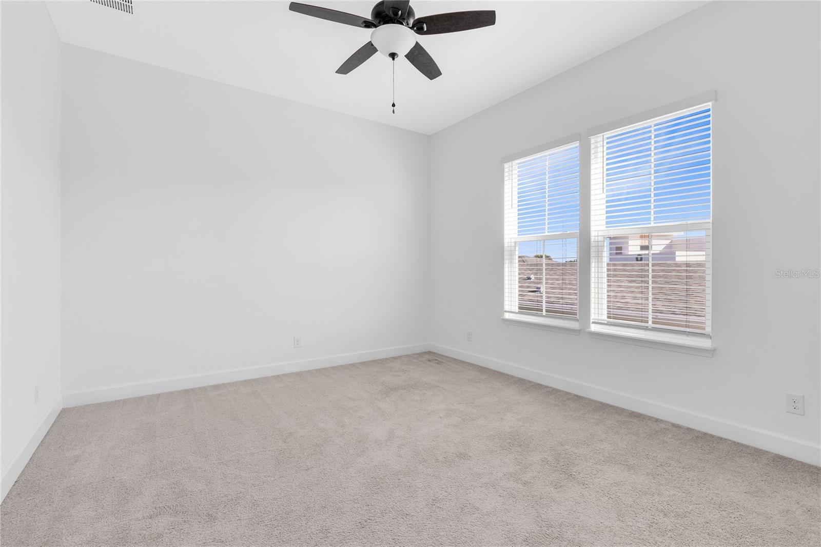 LAUREATE PARK - Residential Lease