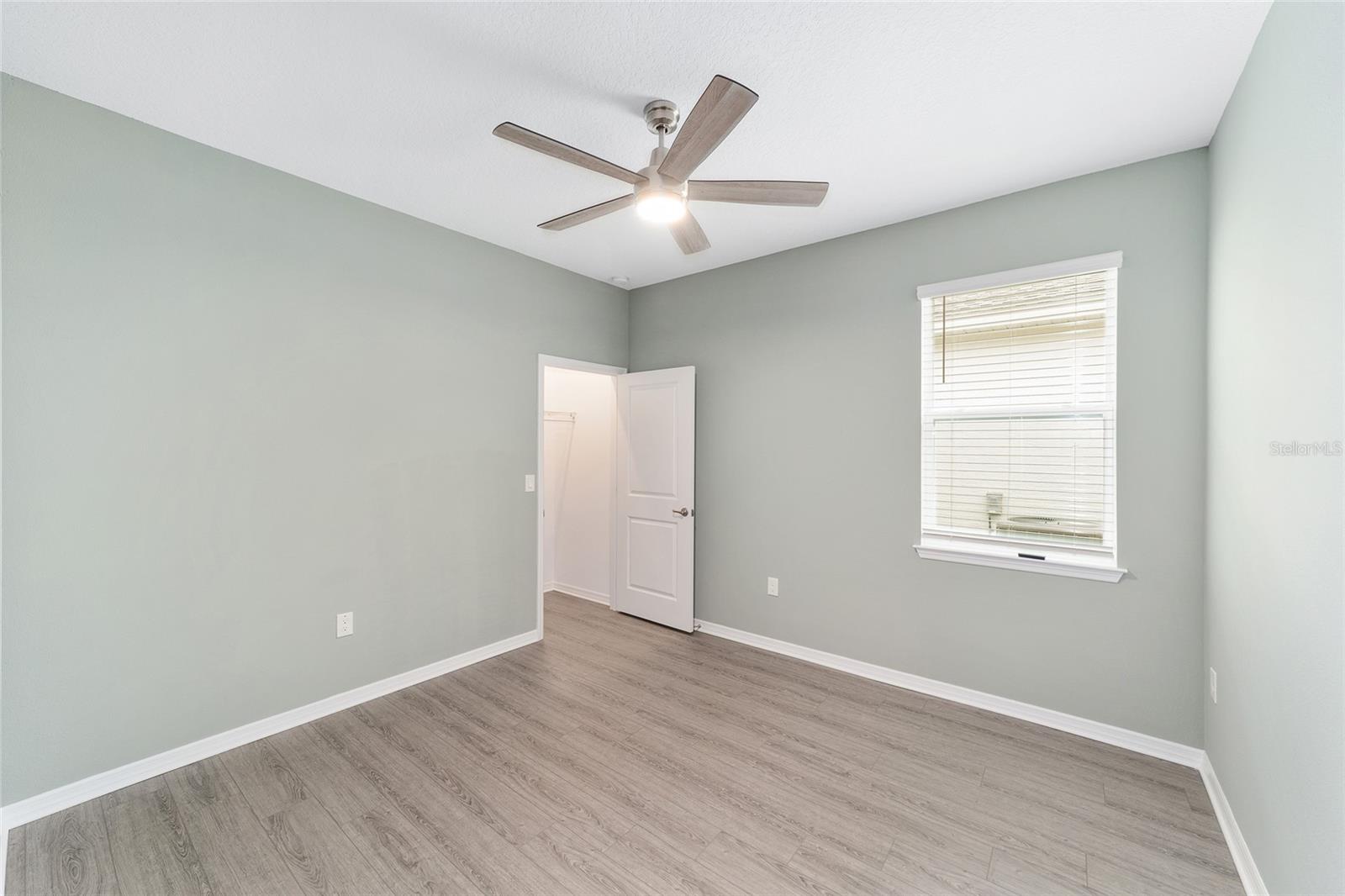 CALESA TOWNSHIP ROAN HILLS PH - Residential