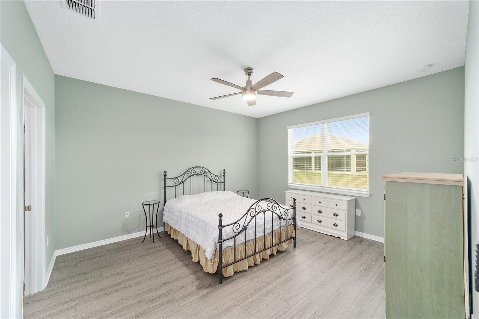 CALESA TOWNSHIP ROAN HILLS PH - Residential