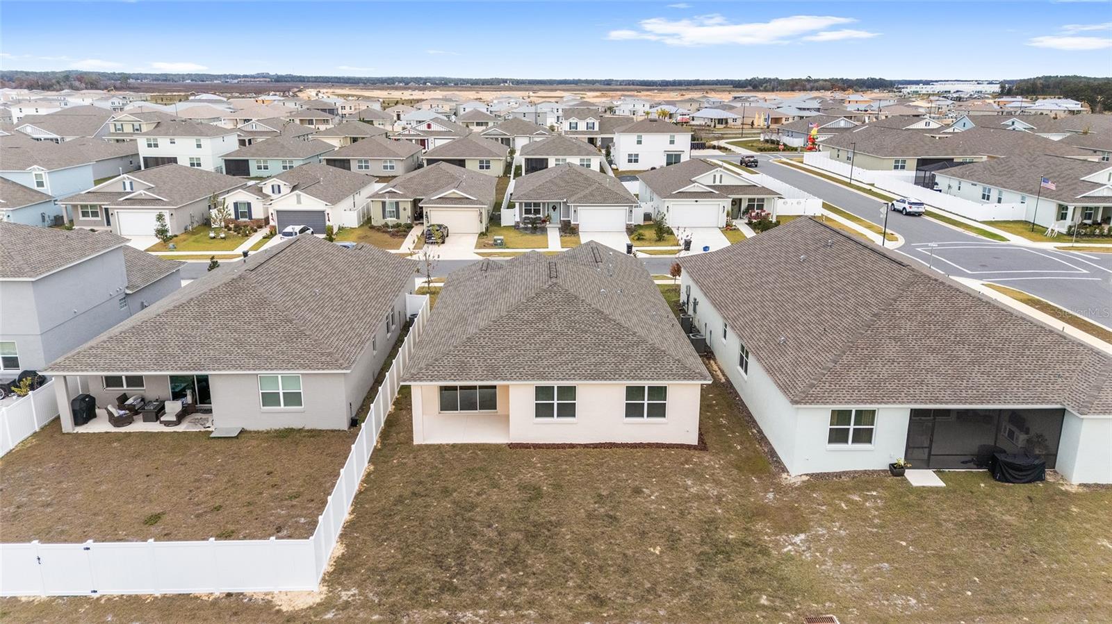 CALESA TOWNSHIP ROAN HILLS PH - Residential