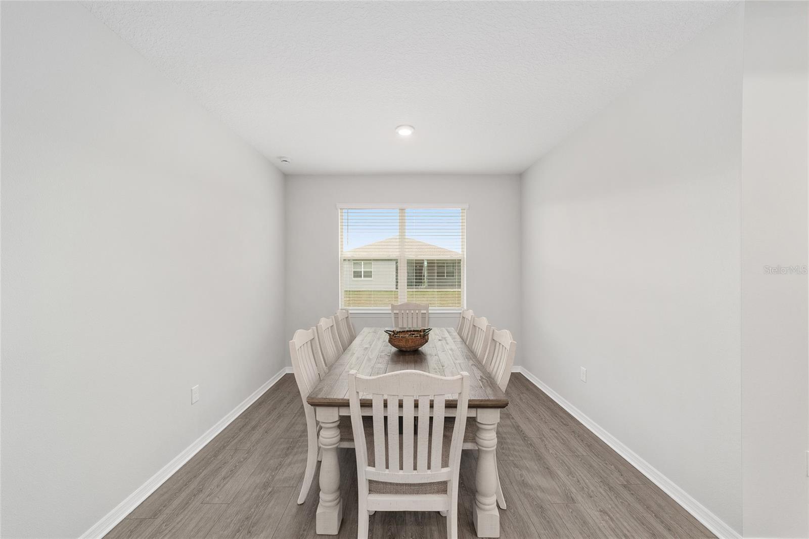 CALESA TOWNSHIP ROAN HILLS PH - Residential