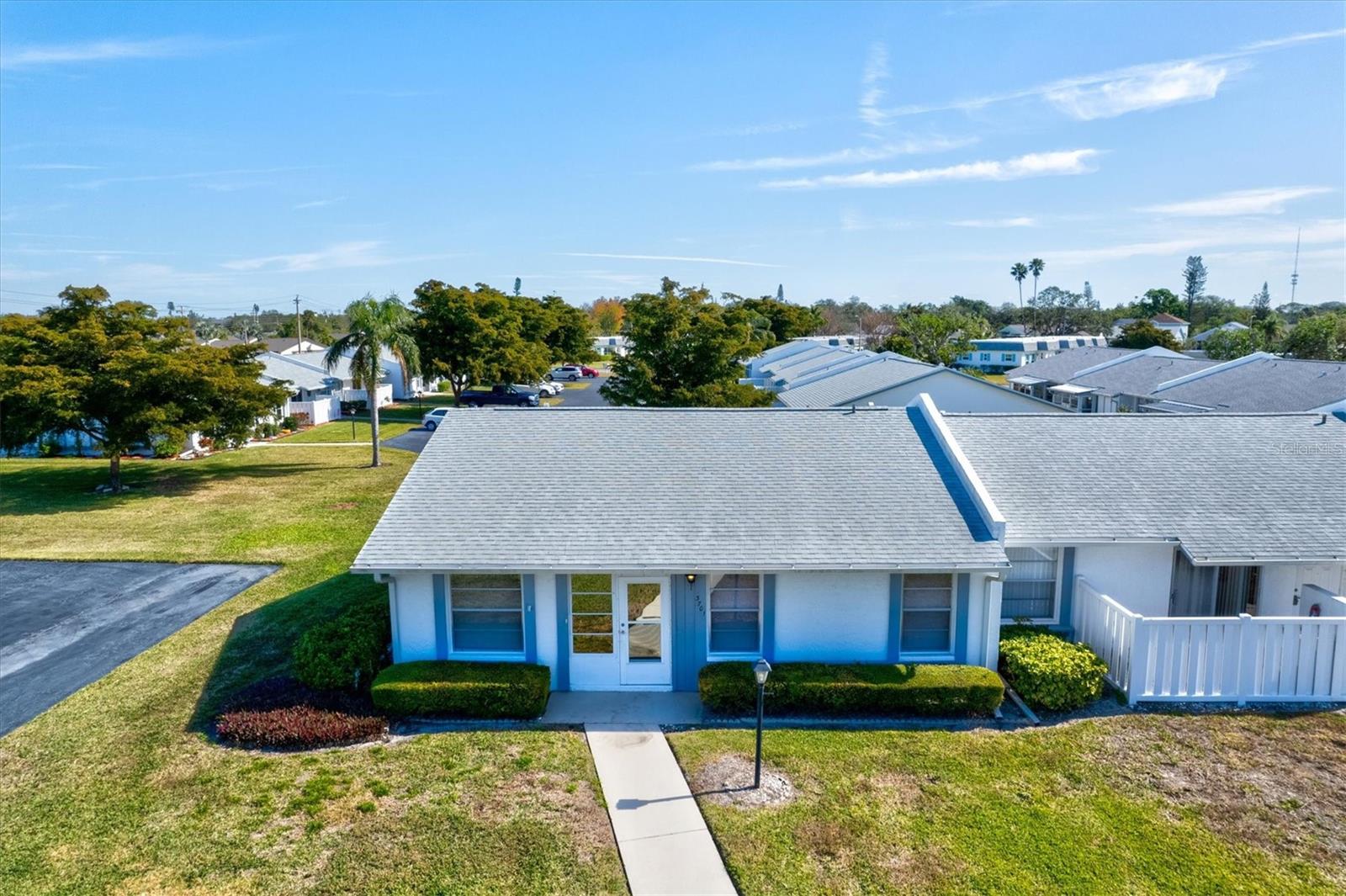 Price Reduced by $10,000!
Brand New A/C (April 2025) – Includes 10-Year Parts & Labor Warranty
Discover exceptional value and easy Florida living in this spacious end-unit villa located in the highly desirable Cortez Villas – a premier 55+ community in West Bradenton. This is the largest floor plan available in the neighborhood, offering 1,272 sq ft of bright and airy living space designed for comfort and flexibility.
Highlights include:
Flexible Layout: 2 generously sized bedrooms plus a versatile den/study with a closet—ideal as a 3rd bedroom or home office.
Light & Bright: Vaulted ceilings and extra windows flood the space with natural light.
Easy Living: Enjoy the convenience of 2 dedicated parking spaces right outside your front door.
Resort-Style Amenities: Community pool, clubhouse, and beautifully maintained grounds just a short walk away.
Prime Location: Minutes from Gulf beaches, shopping, restaurants, medical centers, and everything West Bradenton has to offer.
Low monthly fee of $479 includes:
Exterior building & grounds maintenance
Water, sewer, trash
Cable & internet
Community amenities
No current assessments!
Move-in ready with a refreshed kitchen, newer water heater (2014), and a newly replaced A/C system (2025) for peace of mind. Some furnishings may be included for added convenience.
This is your chance to own one of the best values in Cortez Villas—schedule your showing today before it’s gone!