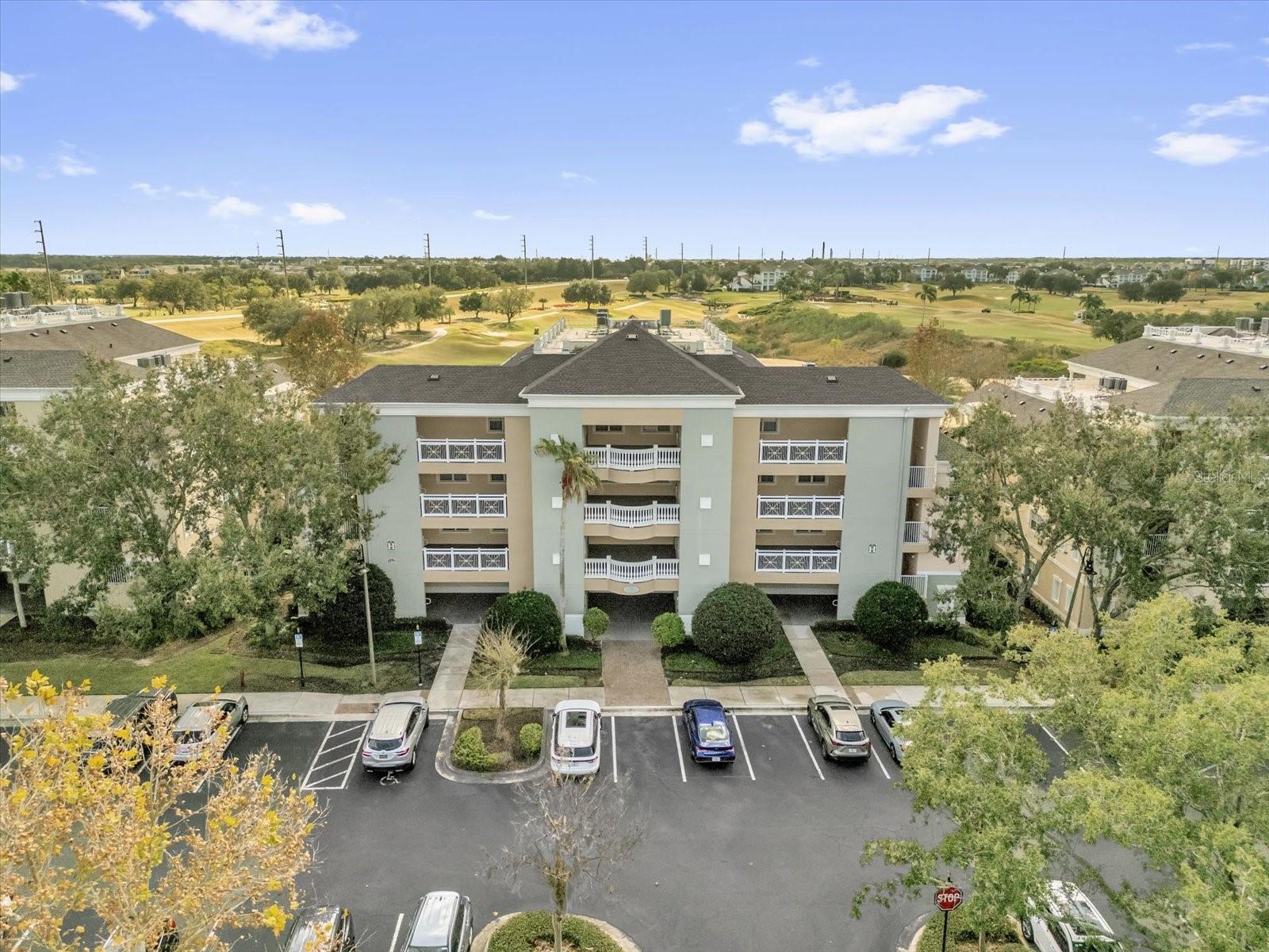 CENTRE COURT RIDGE PH 8 CONDO - Residential