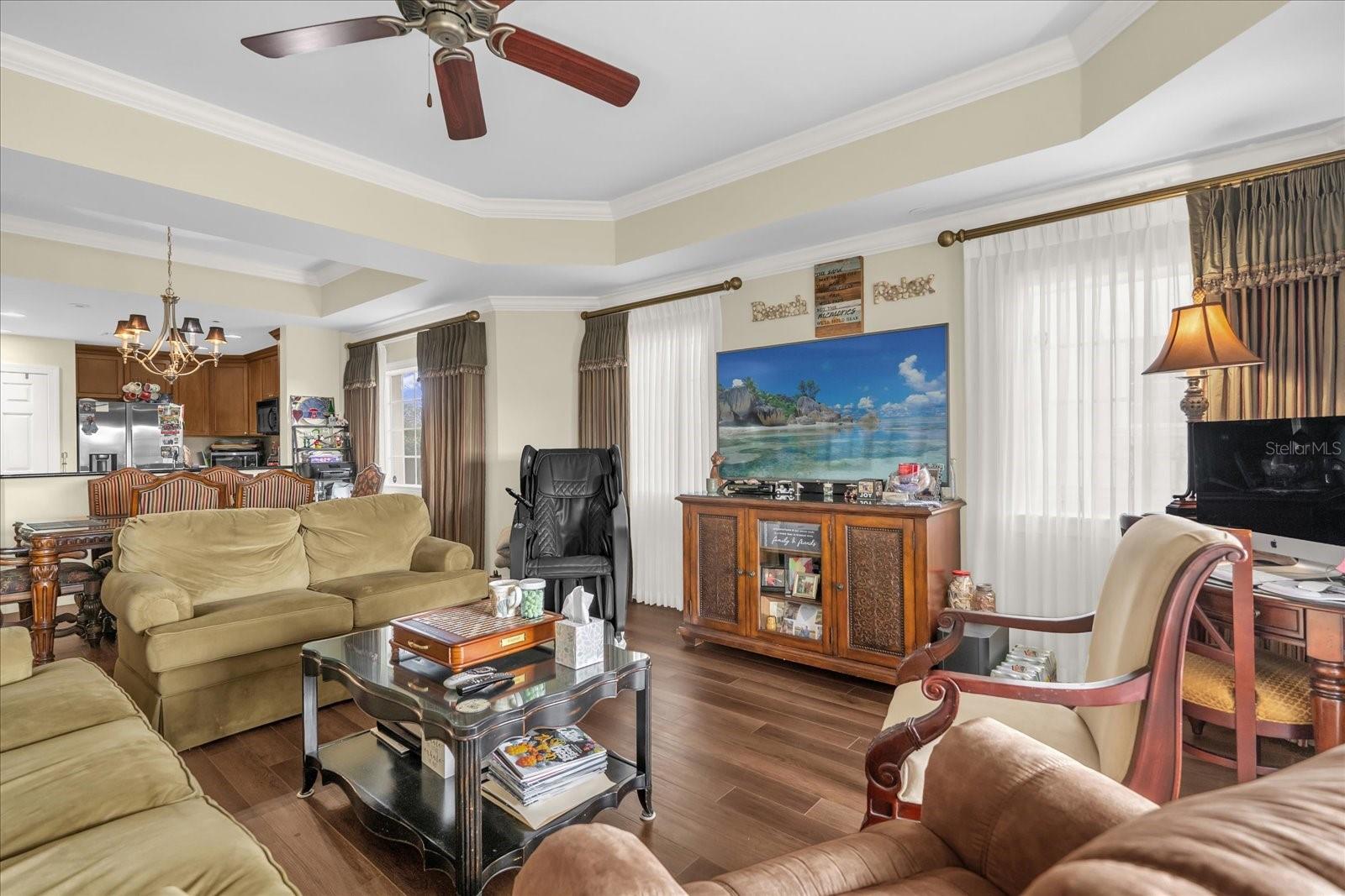 CENTRE COURT RIDGE PH 8 CONDO - Residential