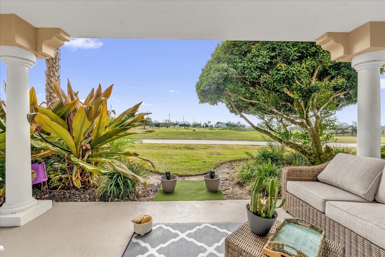 CENTRE COURT RIDGE PH 8 CONDO - Residential