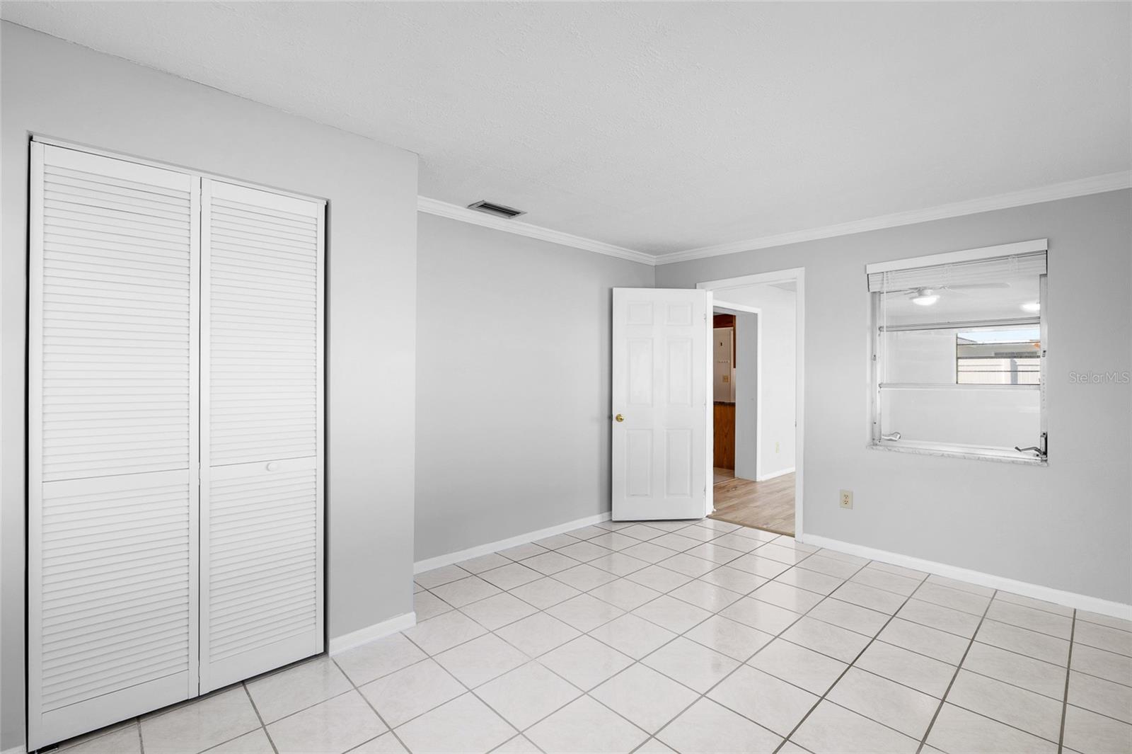 WILLIAMSDALE SQUARE 2ND ADD - Residential Lease