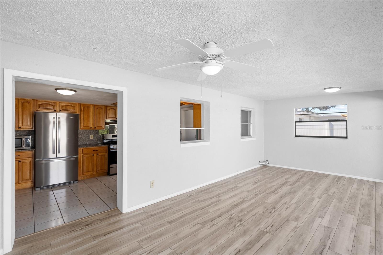 WILLIAMSDALE SQUARE 2ND ADD - Residential Lease