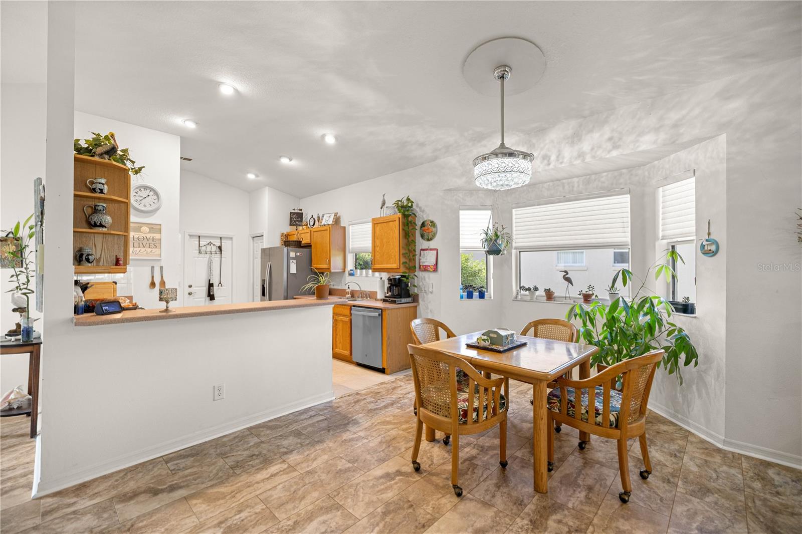 BRENTWOOD VILLAS 04 - Residential