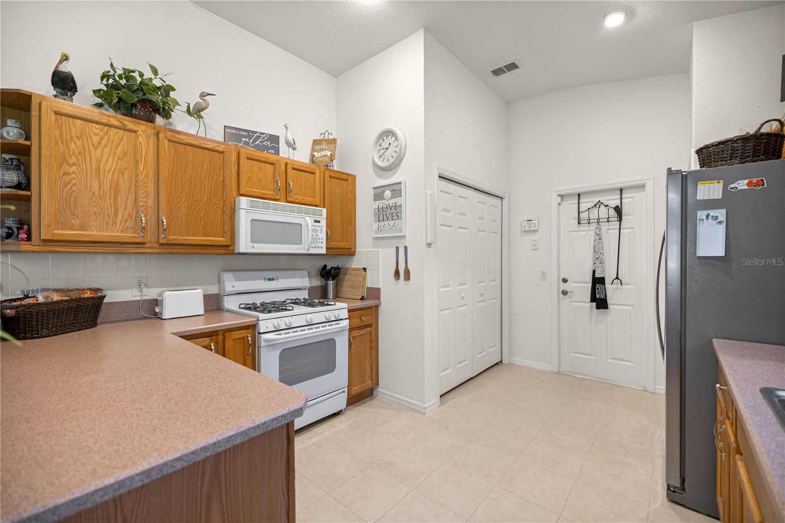 BRENTWOOD VILLAS 04 - Residential