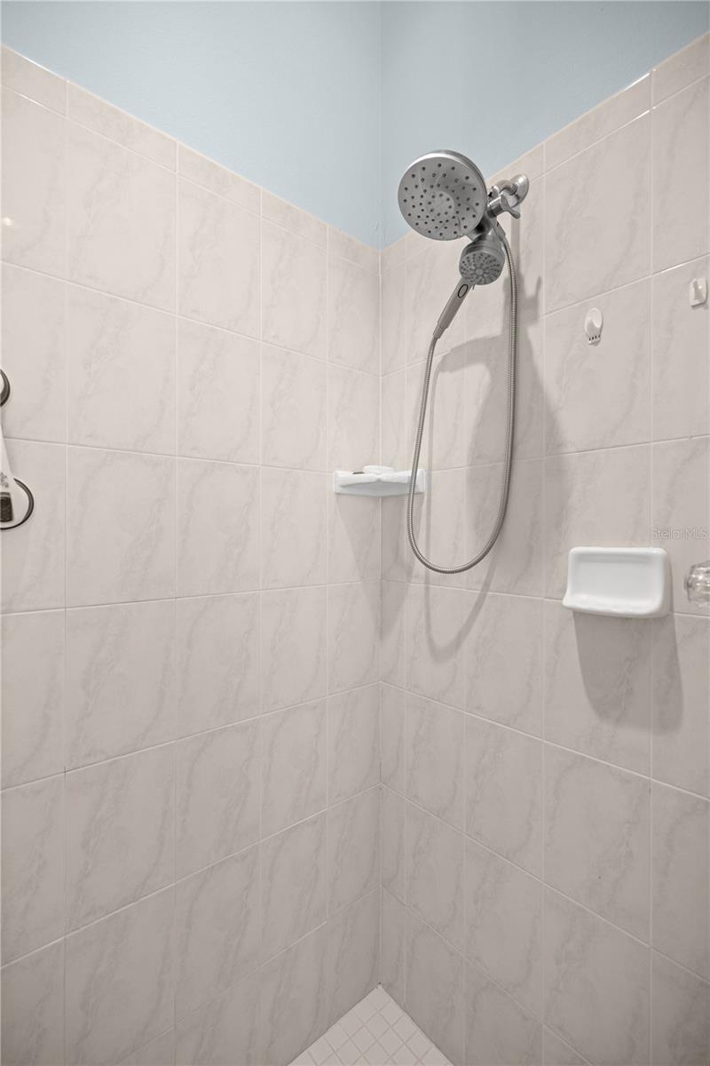 BRENTWOOD VILLAS 04 - Residential