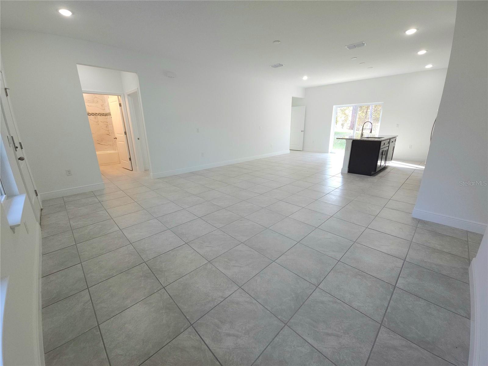 CITRUS SPGS UNIT 16 - Residential Lease