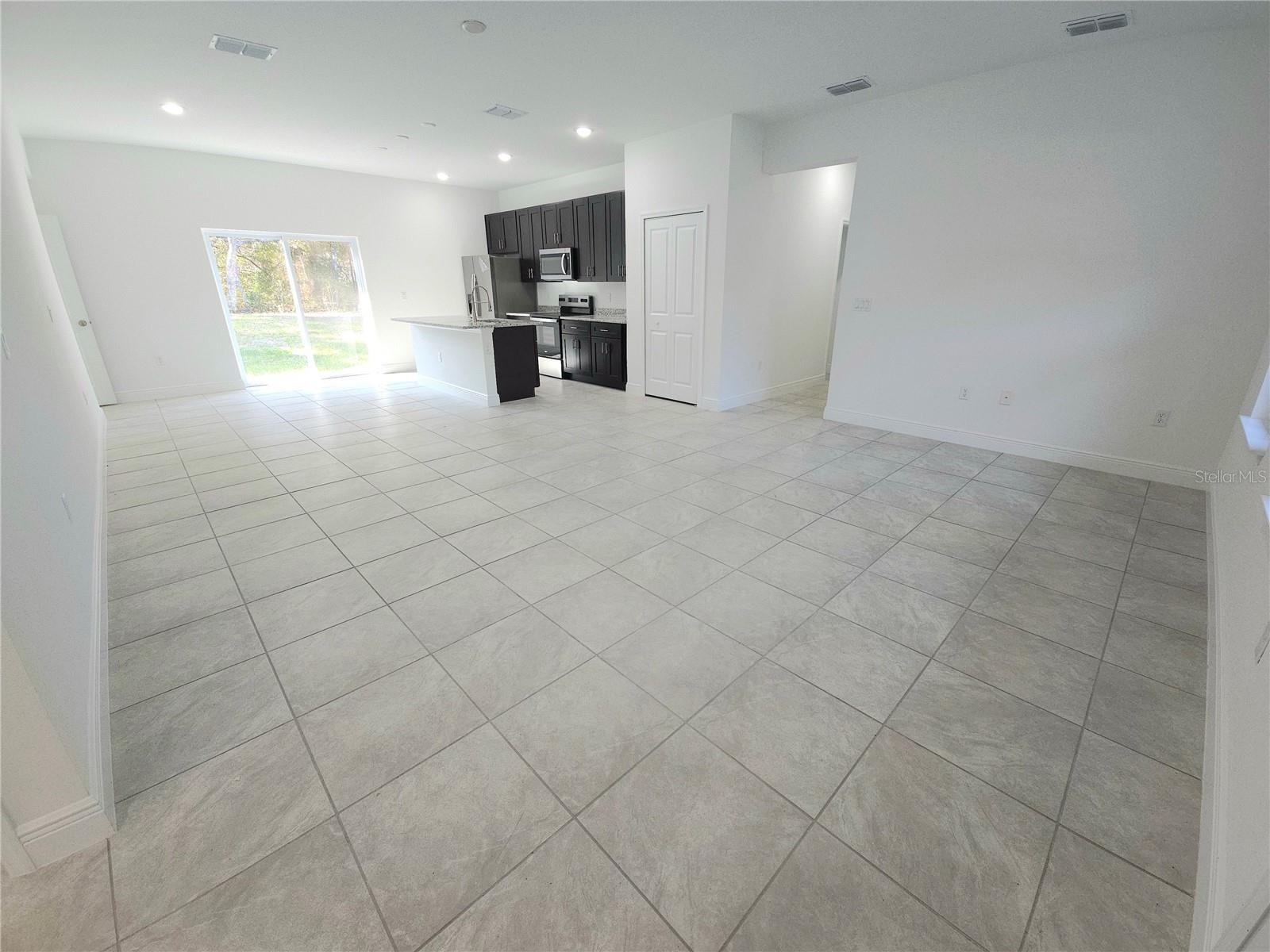 CITRUS SPGS UNIT 16 - Residential Lease