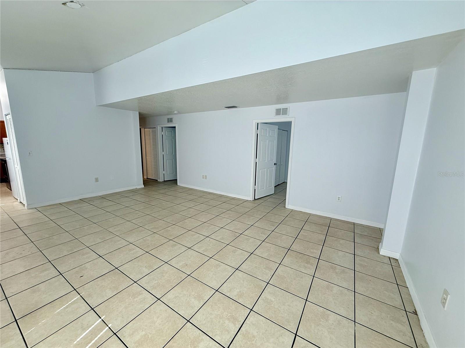 1427 45TH AVENUE CIRCLE W