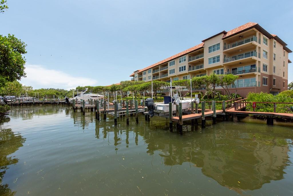 Photo 67 of 100 of 1695 PINELLAS BAYWAY S E4 condo