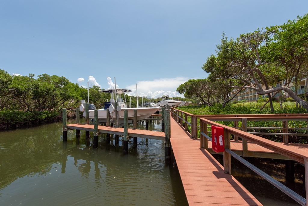 Photo 66 of 100 of 1695 PINELLAS BAYWAY S E4 condo