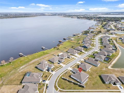 A home in WINTER HAVEN