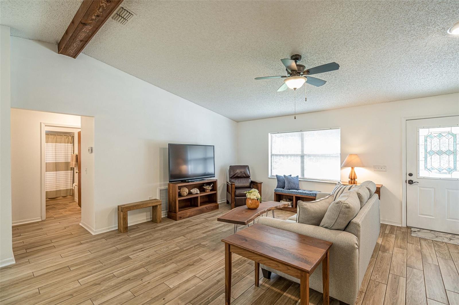 WOODLAND ESTATES UNIT 01 - Residential